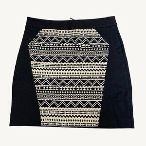 Dynamite Black & White Aztec Pattern Mini Skirt Size Medium